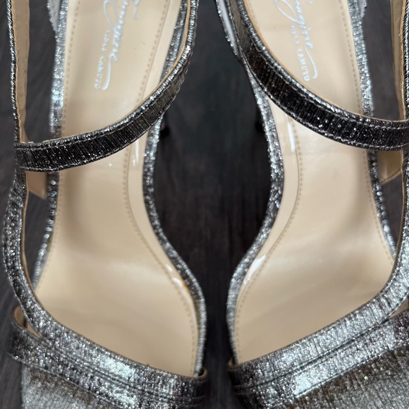 IMAGINE BY VINCE CAMUTO•SIZE 41•SILVER GRAYISH STRAPPED STILLETO’S - Picture 7 of 16